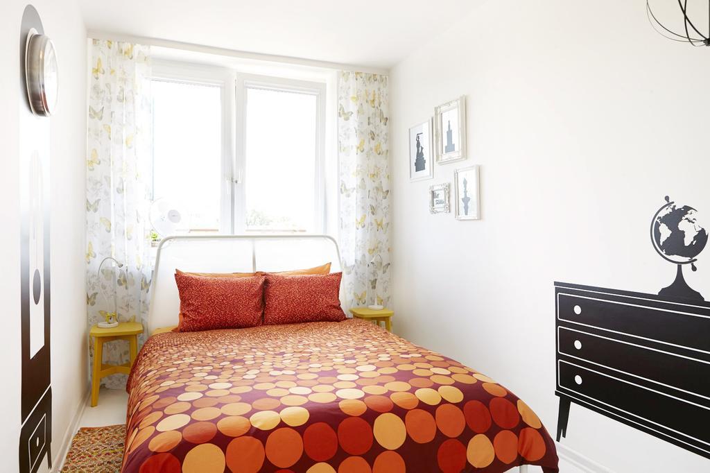 Lovely Sunny Flat In City Center Warszawa Værelse billede